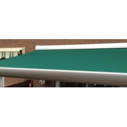 Zonneschermdoek 350 lengte x 300CM uitval (donker groen)
