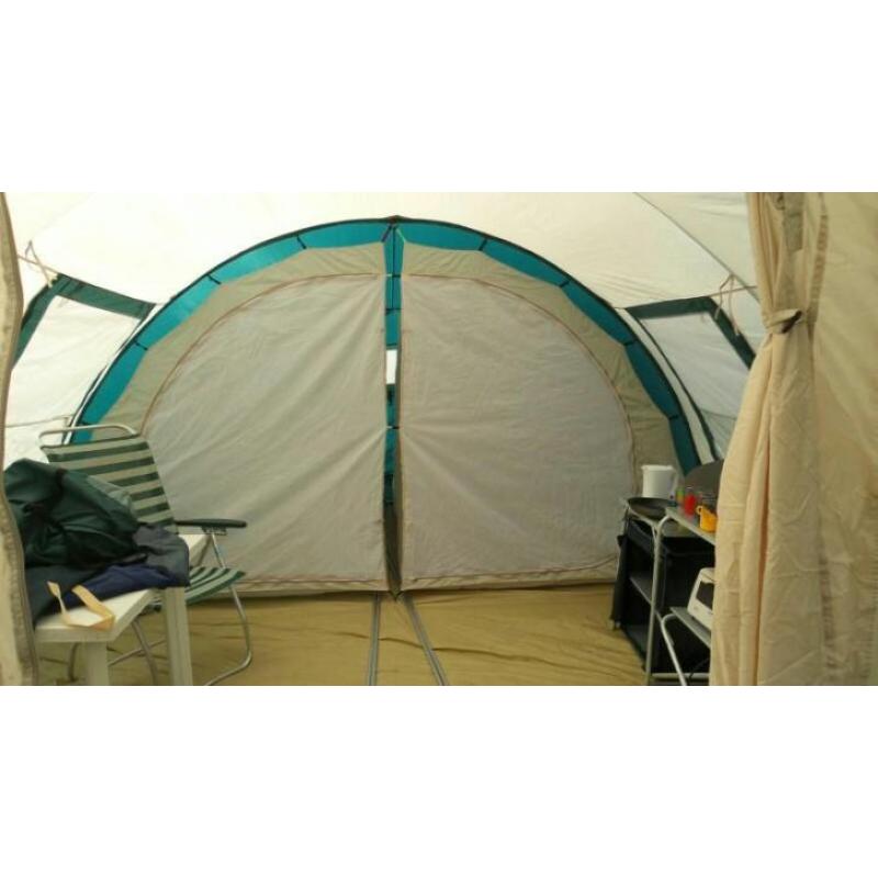 Goeie tent met aanhanger