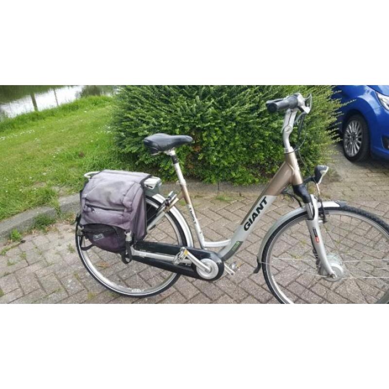Zeer mooie giant electrische fiets in nieuwstaat