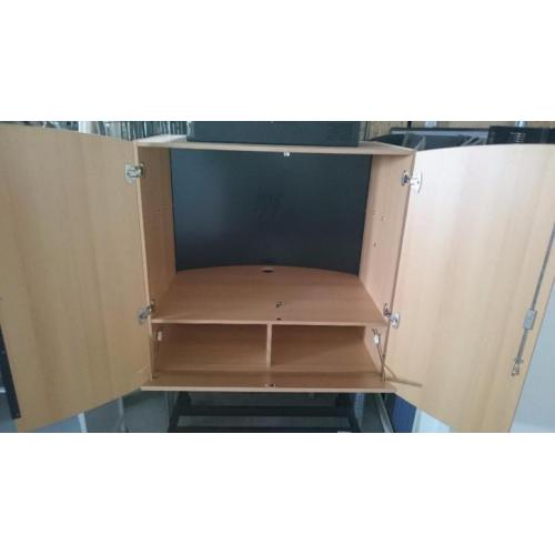 Prachtige beuken houten televisiekast verrijdbaar