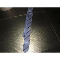 Nieuwe heren blauwe gestreepte stropdas