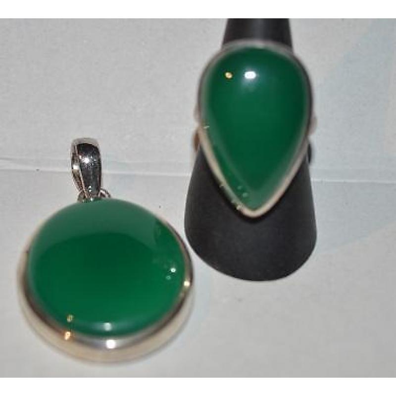Jade Hanger en Ring