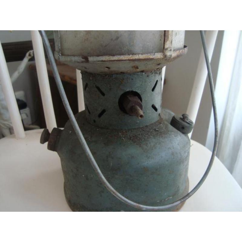 Oude petroleum lamp / druklamp / stormlamp Petromax ?