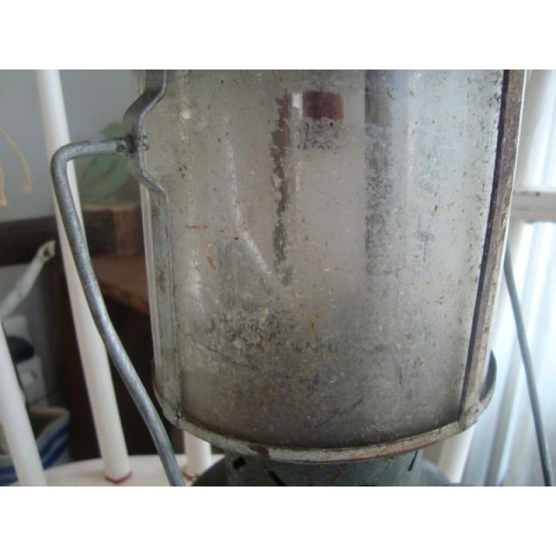 Oude petroleum lamp / druklamp / stormlamp Petromax ?