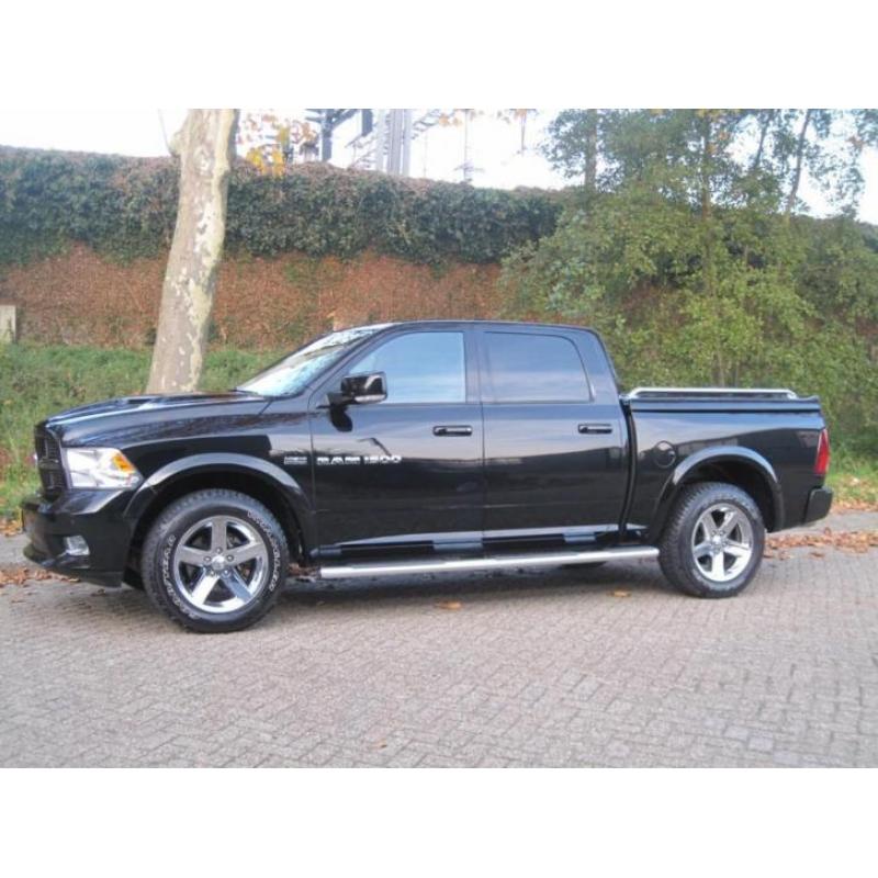 Dodge Ram 1500 Sport Pick-up Ram Sport Ram 1500 Pick-up 4x4