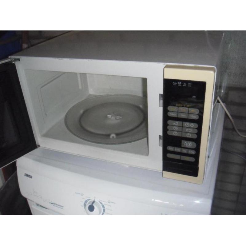 Magnetron oven.