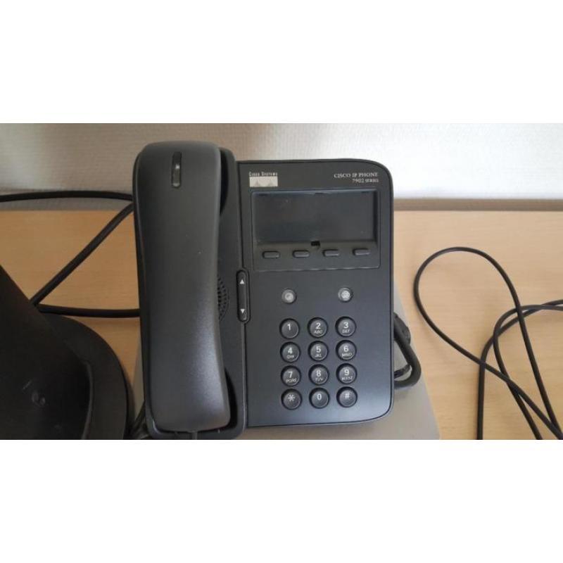 Volledig ingerichte Cisco telefooncentrale met 36 telefoons