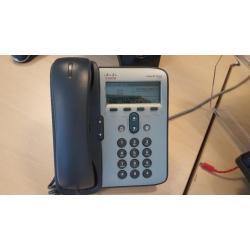 Volledig ingerichte Cisco telefooncentrale met 36 telefoons