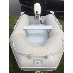 Quicksilver 270 rubberboot evt met motor