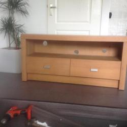 TV kast + tafel, licht eiken gefineerd