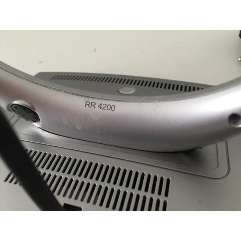 Sennheiser in oor draadloos voor evt slechthorende RR 4200