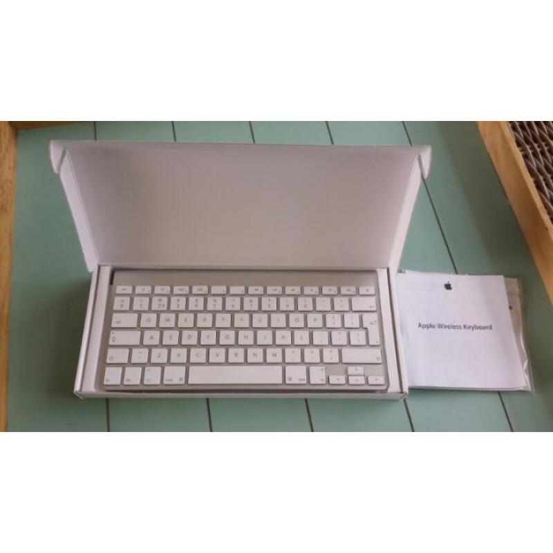 Apple wireless keyboard bluetooth