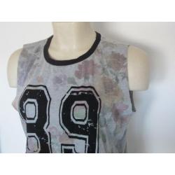 G118: America Today Zomertop L NIEUW!! Sportief shirtje me