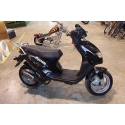 Scooter Generic Cracker, bouwjaar 08-2009