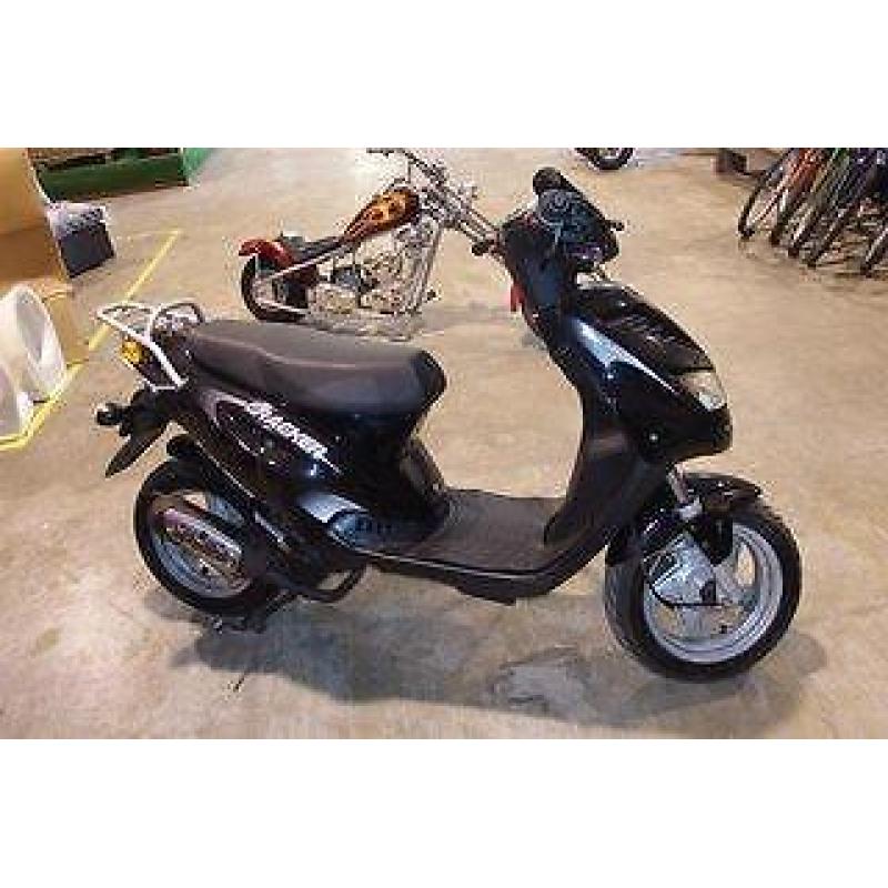 Scooter Generic Cracker, bouwjaar 08-2009