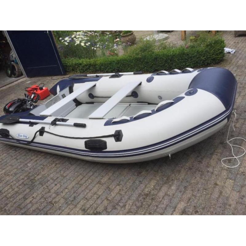 Rubberboot Blue Bay met Suzuki buitenboordmotor 6 pk - 4 tak