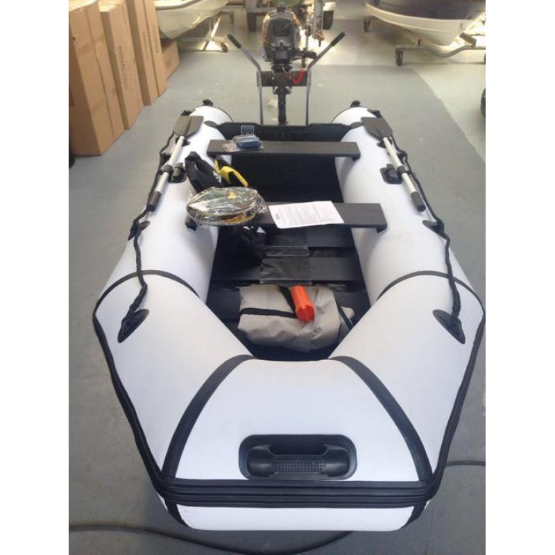 Aquaparx Rubberboot 3.30m inclusief 2.5 pk 4 takt ! Topper!