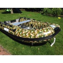 Rubberboot camouflage aluminium vloer nieuw karperboot