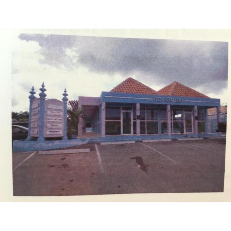 HOOG RENDEMENT - Te Koop Winkelcentrum - Curacao N.A.
