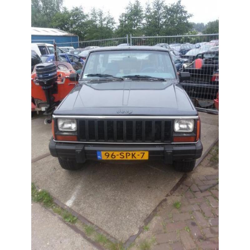 Jeep Cherokee 2.1 TD 1986 Zwart