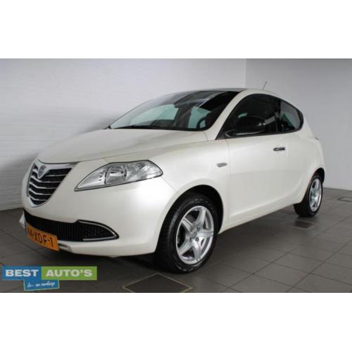 Lancia Ypsilon 1.2 Platinum 5 Drs Airco Bluetooth (bj 2012)