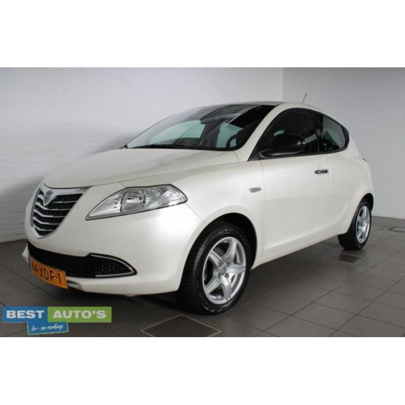 Lancia Ypsilon 1.2 Platinum 5 Drs Airco Bluetooth (bj 2012)
