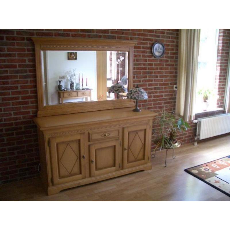 dressoir met spiegel