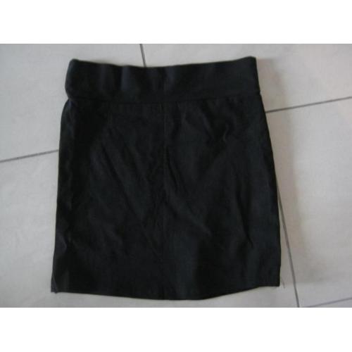 nieuw zwart minirokje mt XS = 34