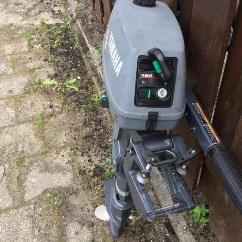 Yamaha kortstaart 2.2 kw buitenboord motor