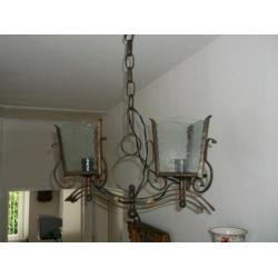 Antiek smeedijzeren lamp