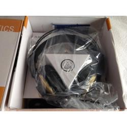 AKG K 121 studio hoofdtelefoon