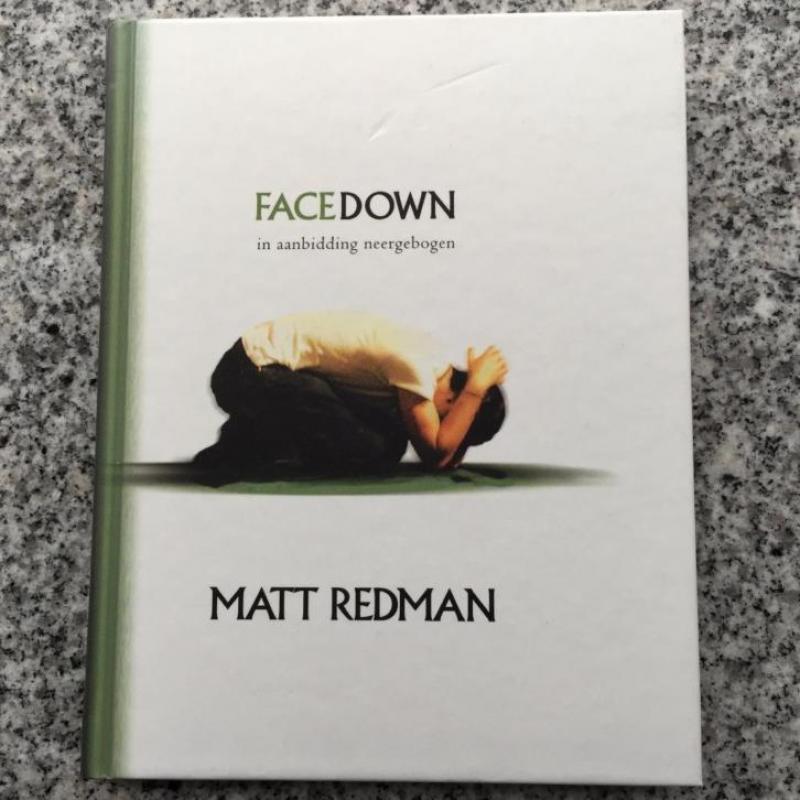 Facedown in aanbidding neergebogen (Matt Redman)