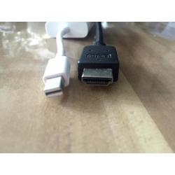 2x Apple Kabeltjes en Apple Muis