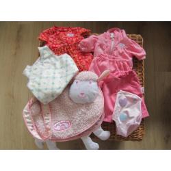 Babyborn pop met kleertjes en luiertas en wippertje