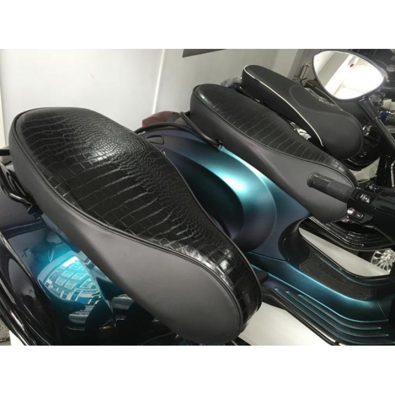 NIEUWE Vespa Sprint Special Kameleon mat & glans leverbaar