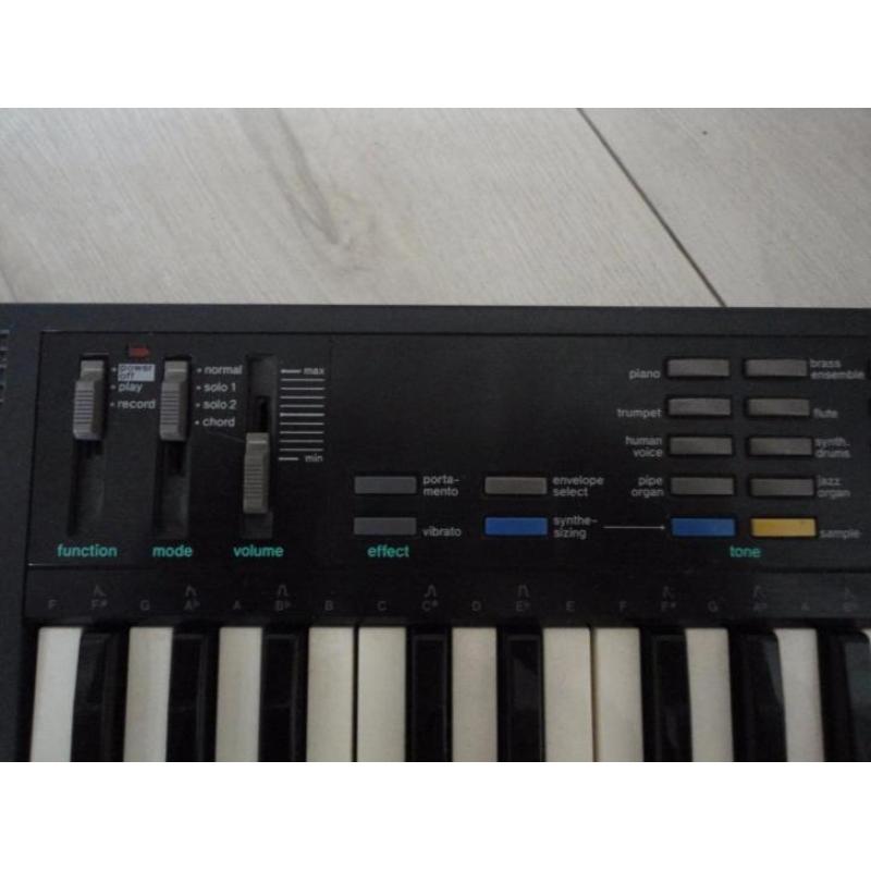 vintage keyboard Casio SK-1 1986