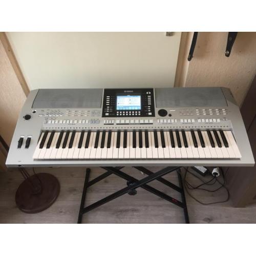 Yamaha psr s910