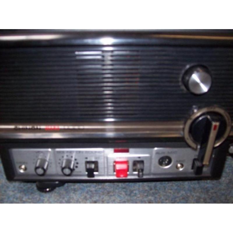 super 8mm film projector--chinon--