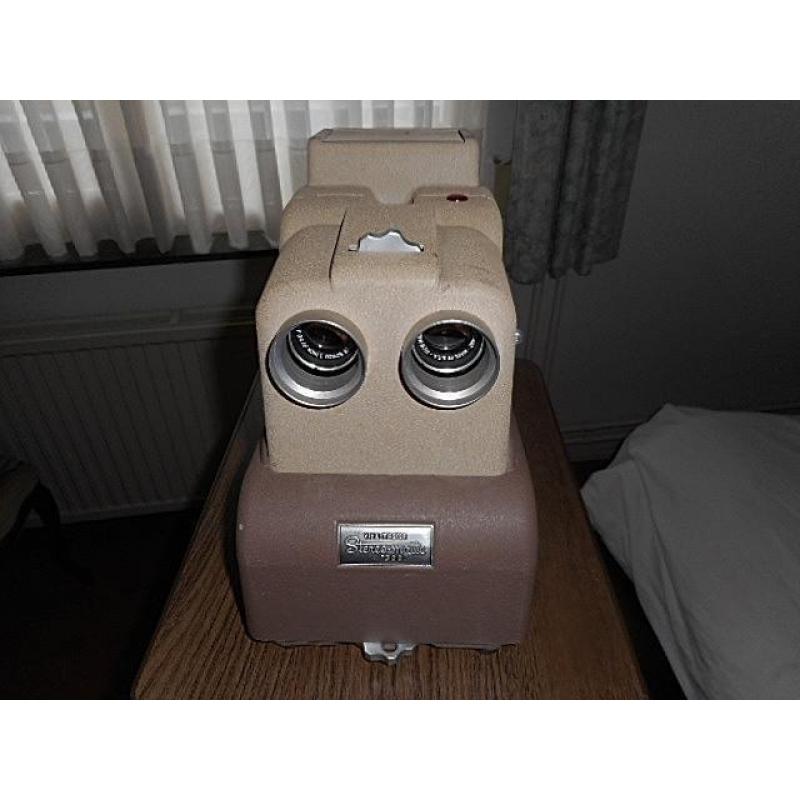 Aangeboden zeer zeldzame vieuwmaster projector.