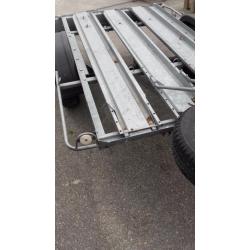 motor aanhanger/transporter GEREMD EN ONGEREMD.