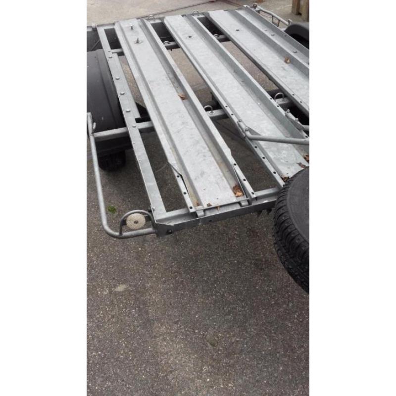 motor aanhanger/transporter GEREMD EN ONGEREMD.