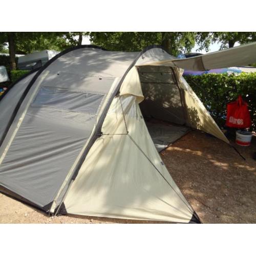 6 persoons tent Heel mooie tent
