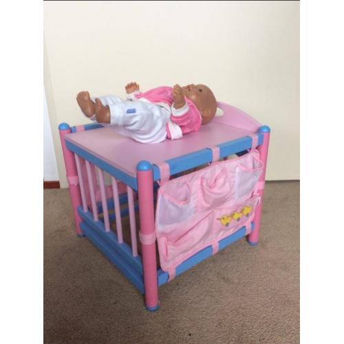 Babyborn box/commode