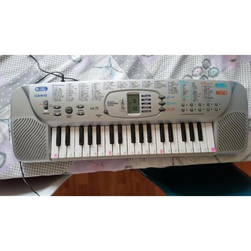 Keyboard Casio SA-75