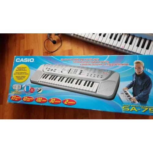 Keyboard Casio SA-75