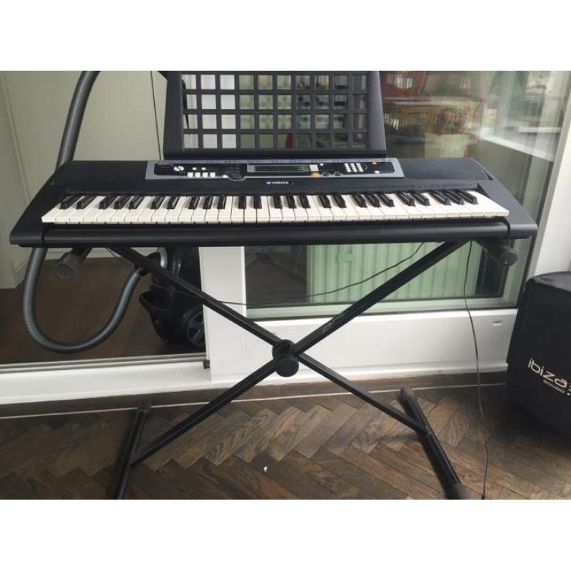 Yamaha Keyboard incl standaard