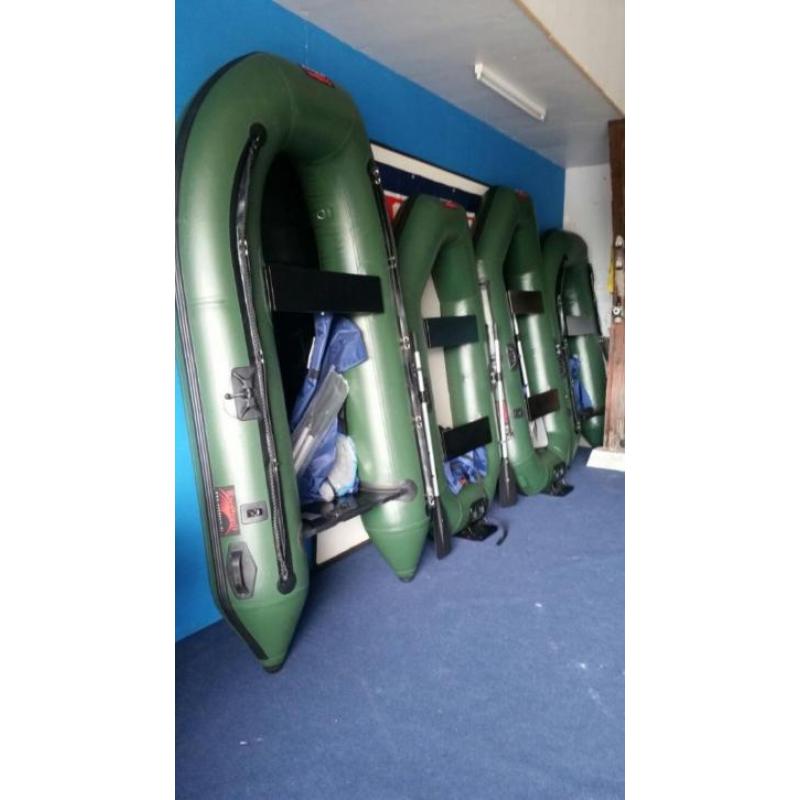 Nieuwe Rubberboot 280 eventueel met buitenboord motor