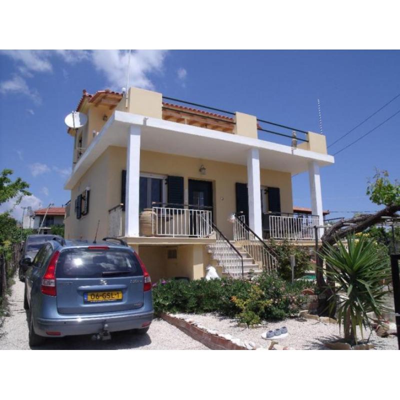 TE KOOP huis in KORONI, Peloponnesos