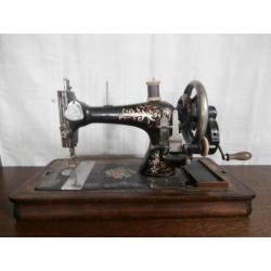 oude antieke naaimachine