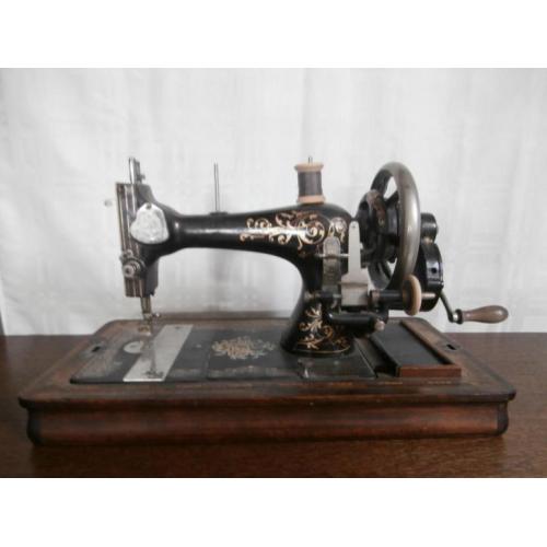oude antieke naaimachine
